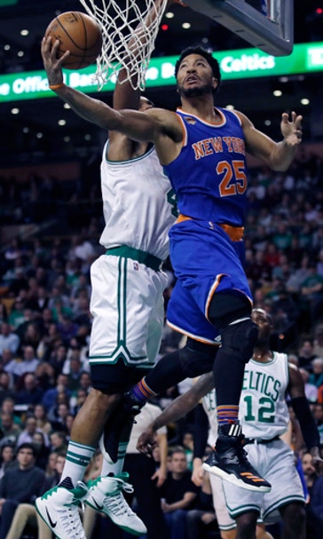 Rose powers slumping Knicks past Celtics 117-106 (Jan 18, 2017)